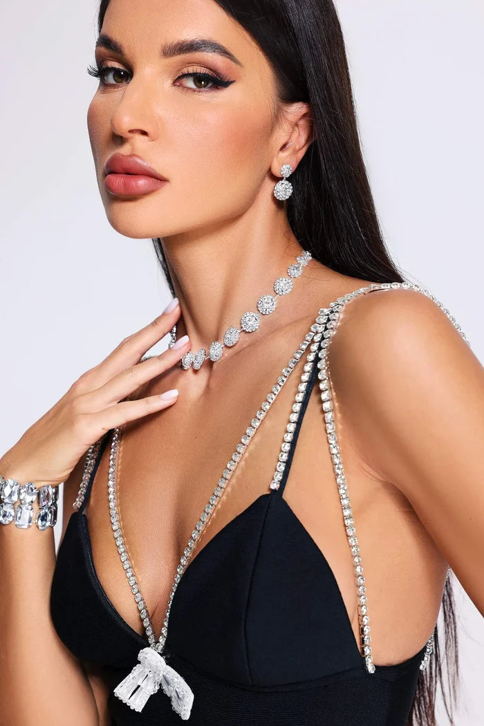 Liora Necklace & Earrings – Silver