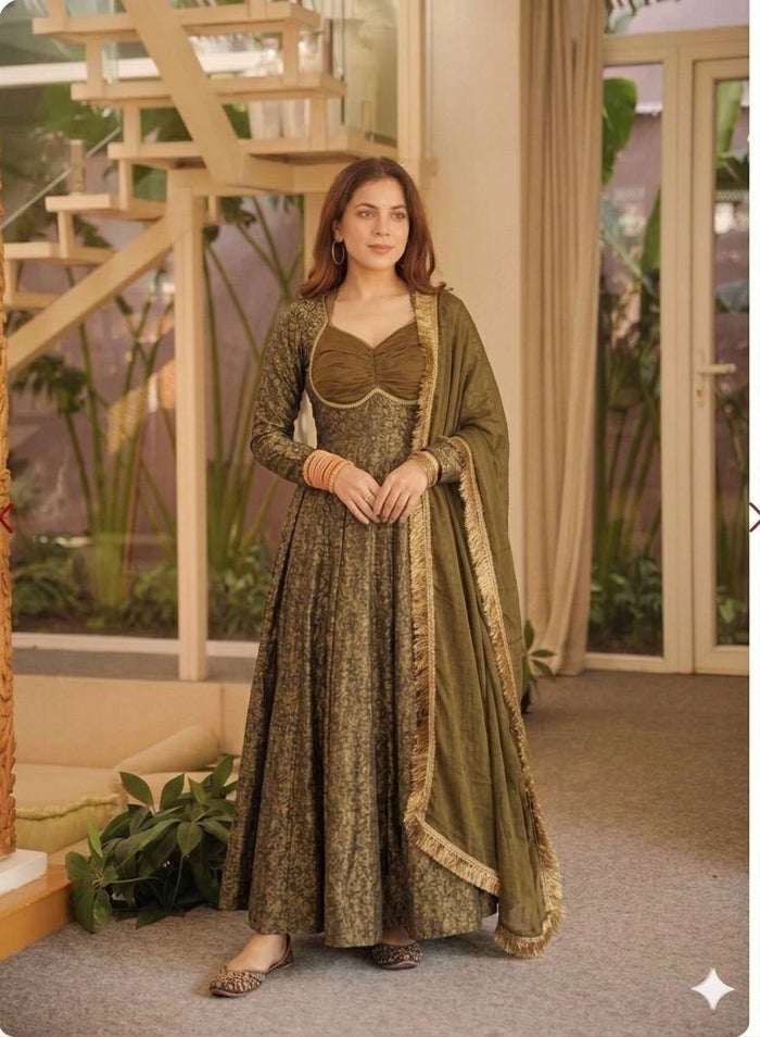 Timeless Anarkali Suit for Festive Celebrations