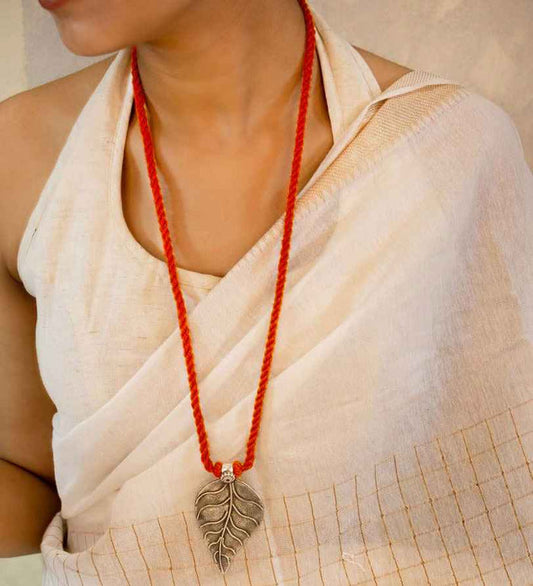 Adya Peepal Leaf Dori Necklace