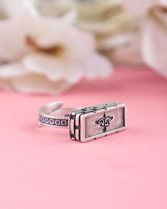 Anvaya Shri Ram Brick Auspicious Ring