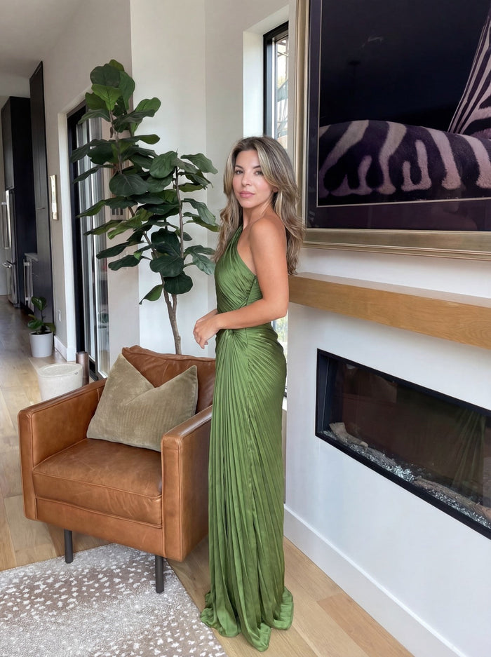 Aurelia – One-Shoulder Pleated Dress 🖤