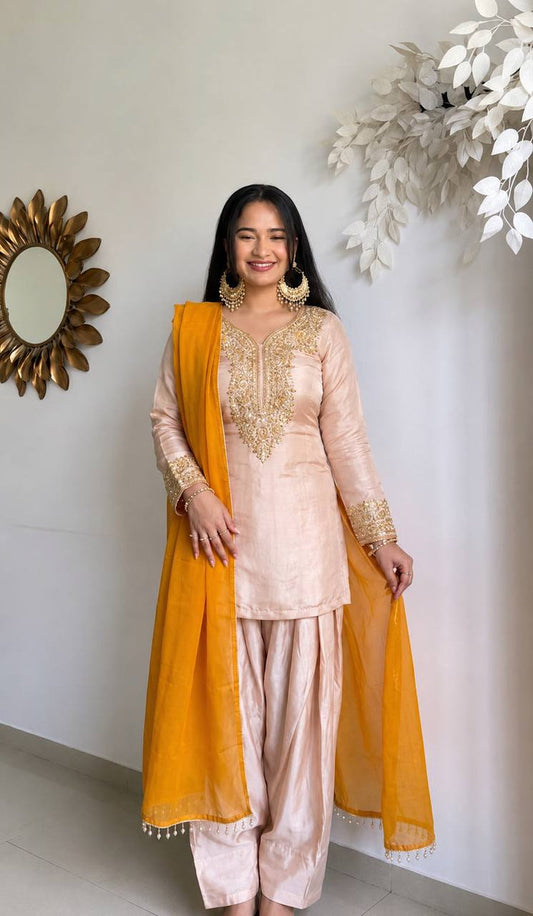 Chic Attire for Modern Sophistication