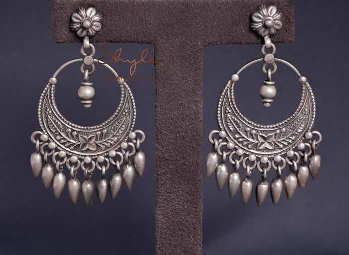 Dulari Intricate Timeless Chandbalis