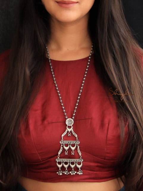 Mizoya Layered Quirky Necklace