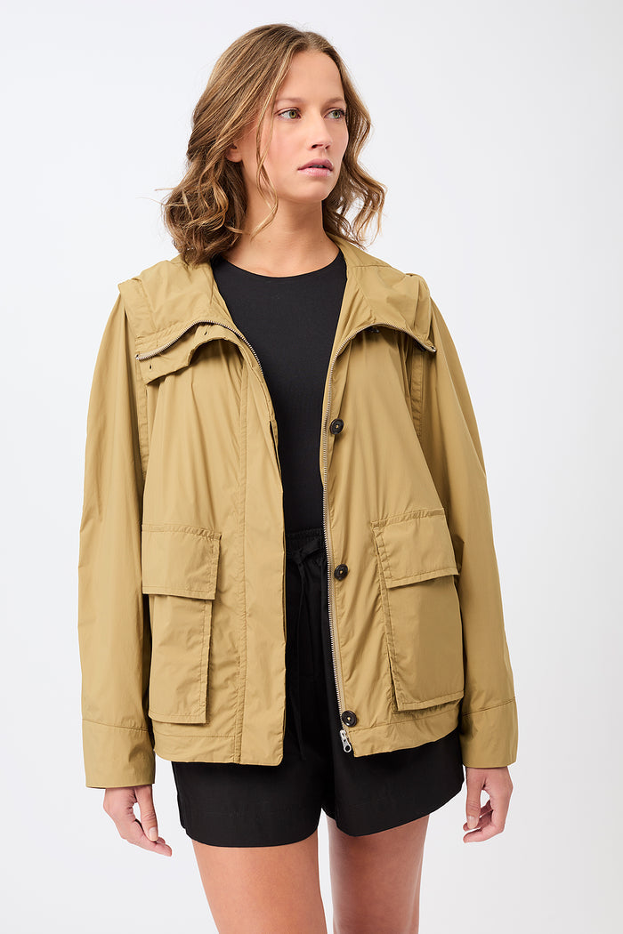 Modische Kapuzenjacke mit großen Taschen (Breeze)