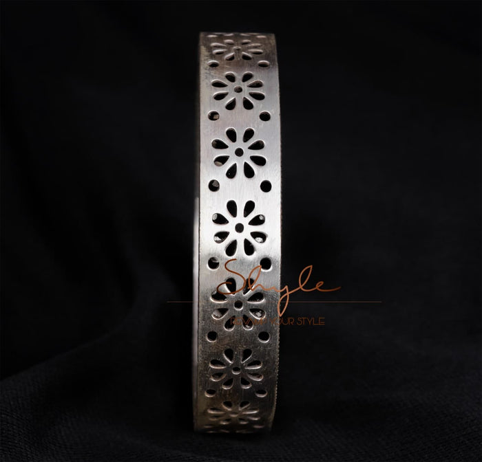 Moh Fine Carved Flower Statement Kada front