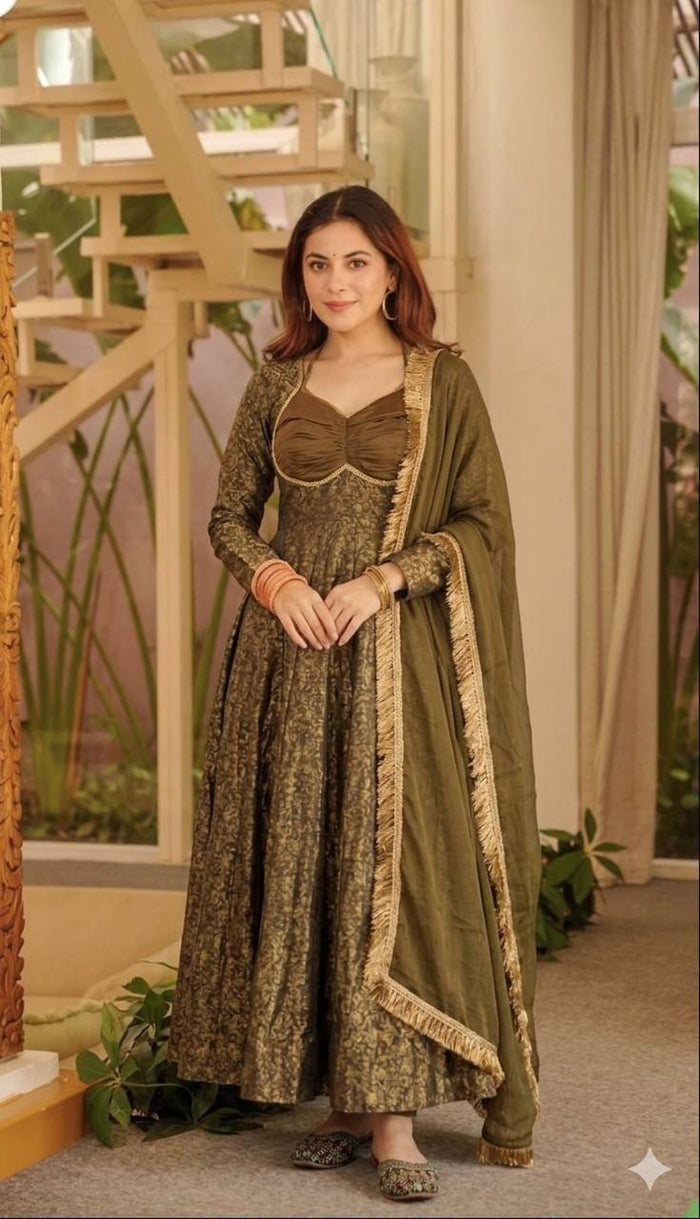 Timeless Anarkali Suit for Festive Celebrations