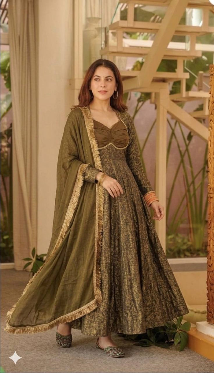 Timeless Anarkali Suit for Festive Celebrations