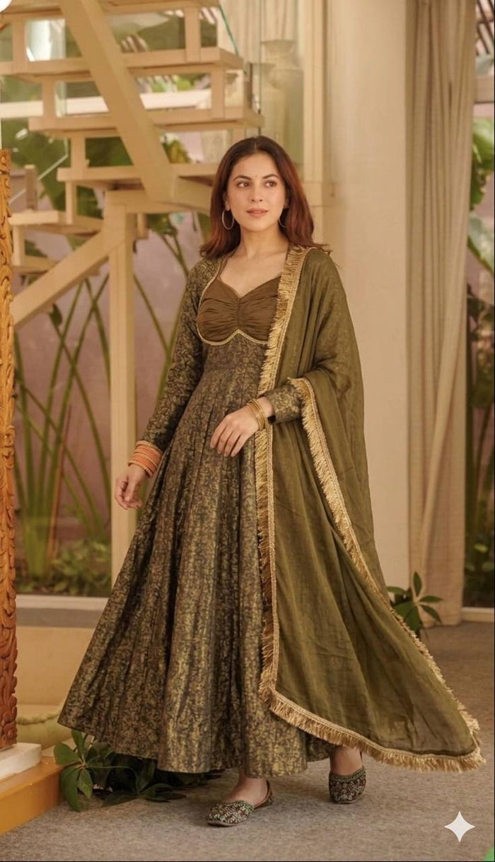 Timeless Anarkali Suit for Festive Celebrations
